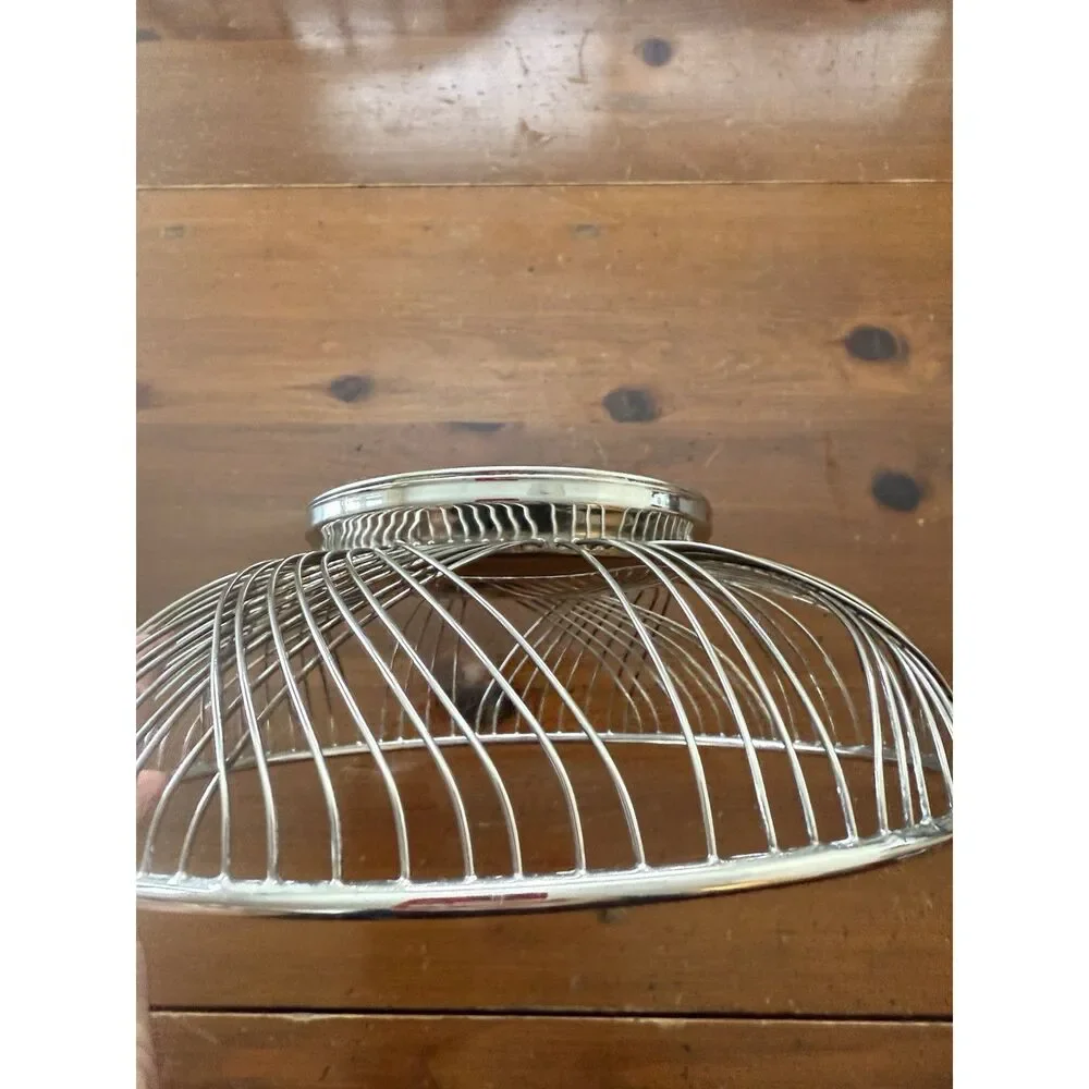 Vintage MCM  Silver Plate Round Wire Bread Basket Center Piece Fruit Bowl